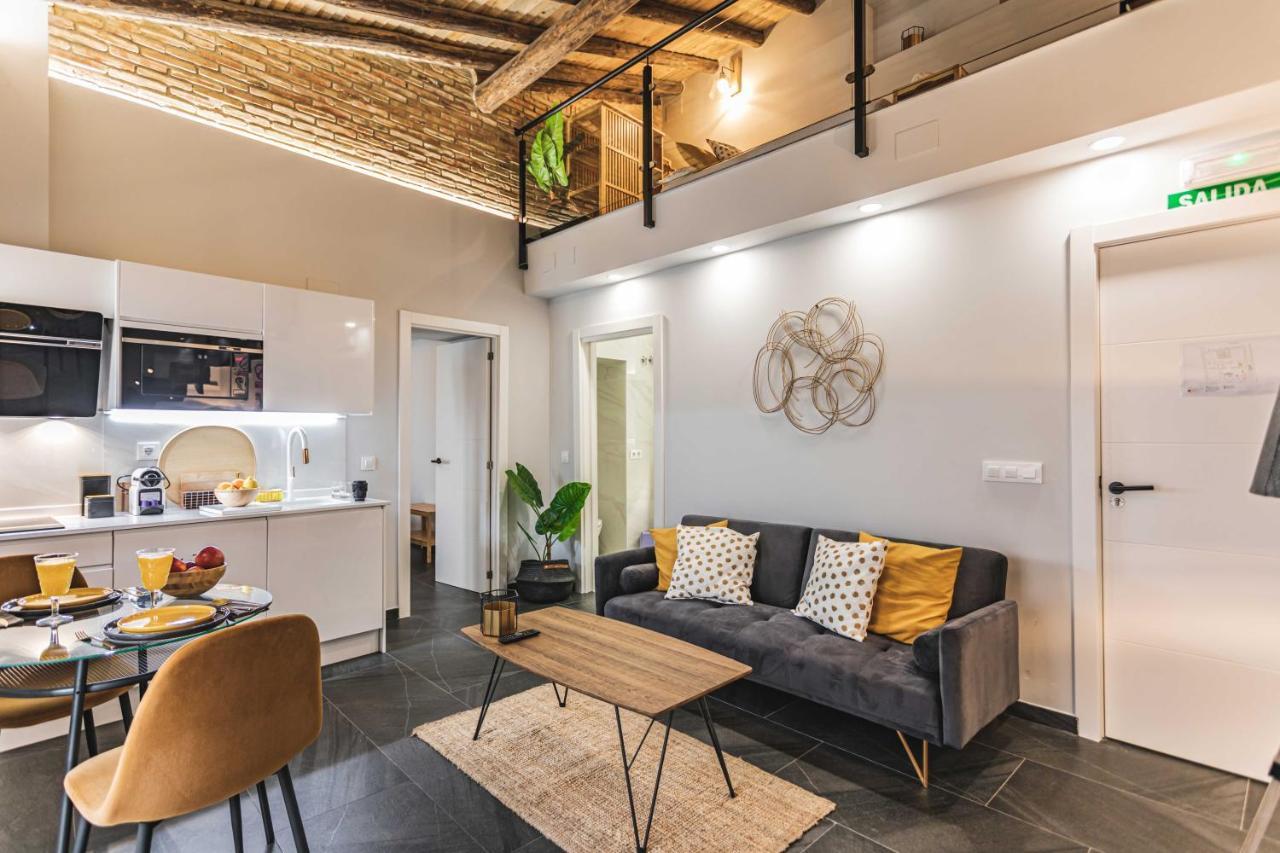 Apartamentos Caceres Central Suites "Torres De Caceres" エクステリア 写真