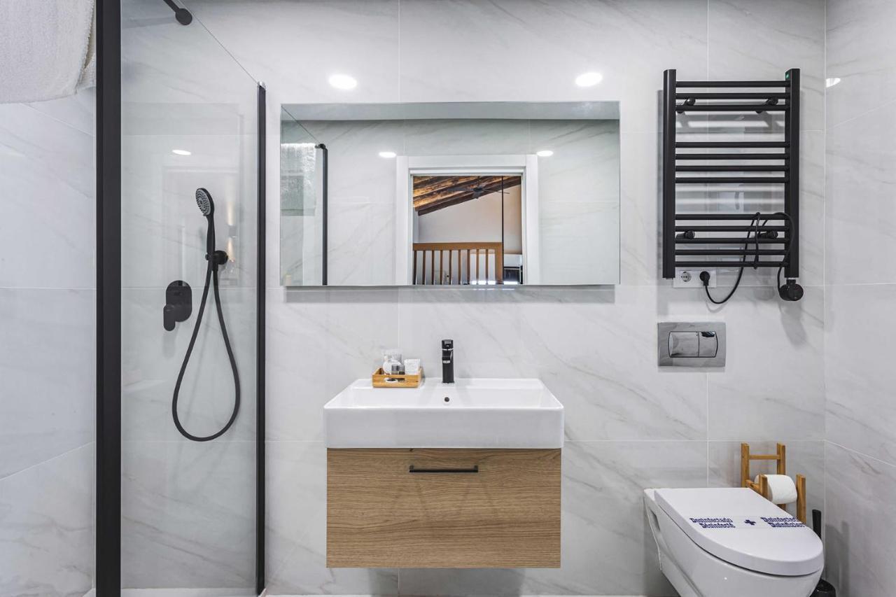 Apartamentos Caceres Central Suites "Torres De Caceres" エクステリア 写真