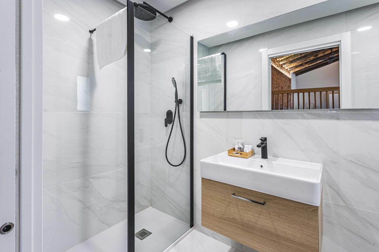 Apartamentos Caceres Central Suites "Torres De Caceres" エクステリア 写真
